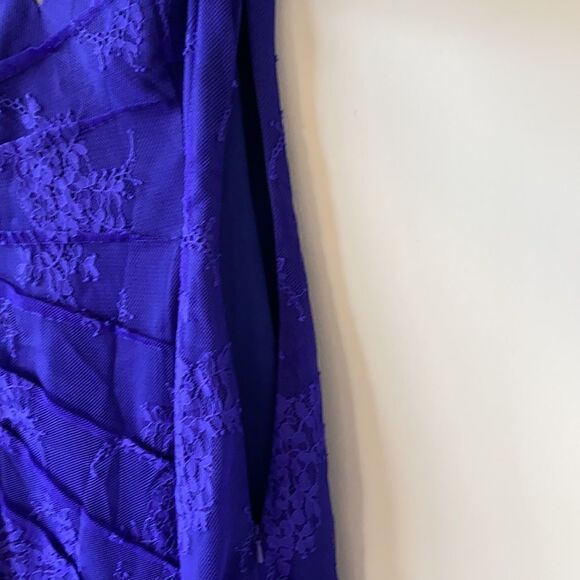 X BY NBD-Burna Lace Ruched Long Sleeve Mini Dress - Picture 12 of 15